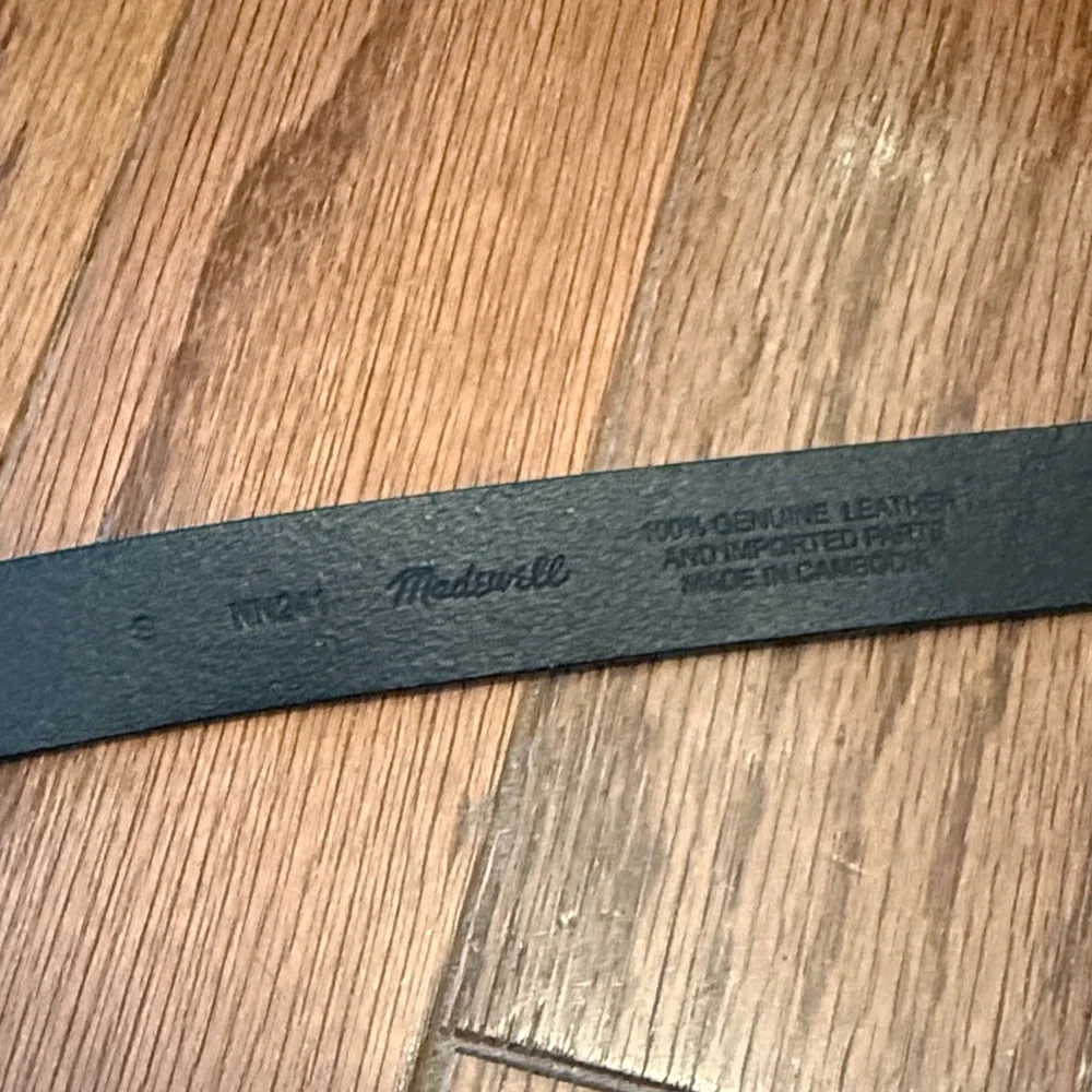 Madewell Black Leather Belt with Silver Buckle - Picture 2 of 2